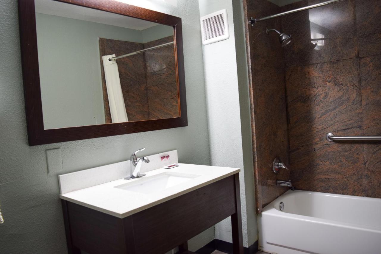 Motel Super 8 Downtown Raleigh Esterno foto